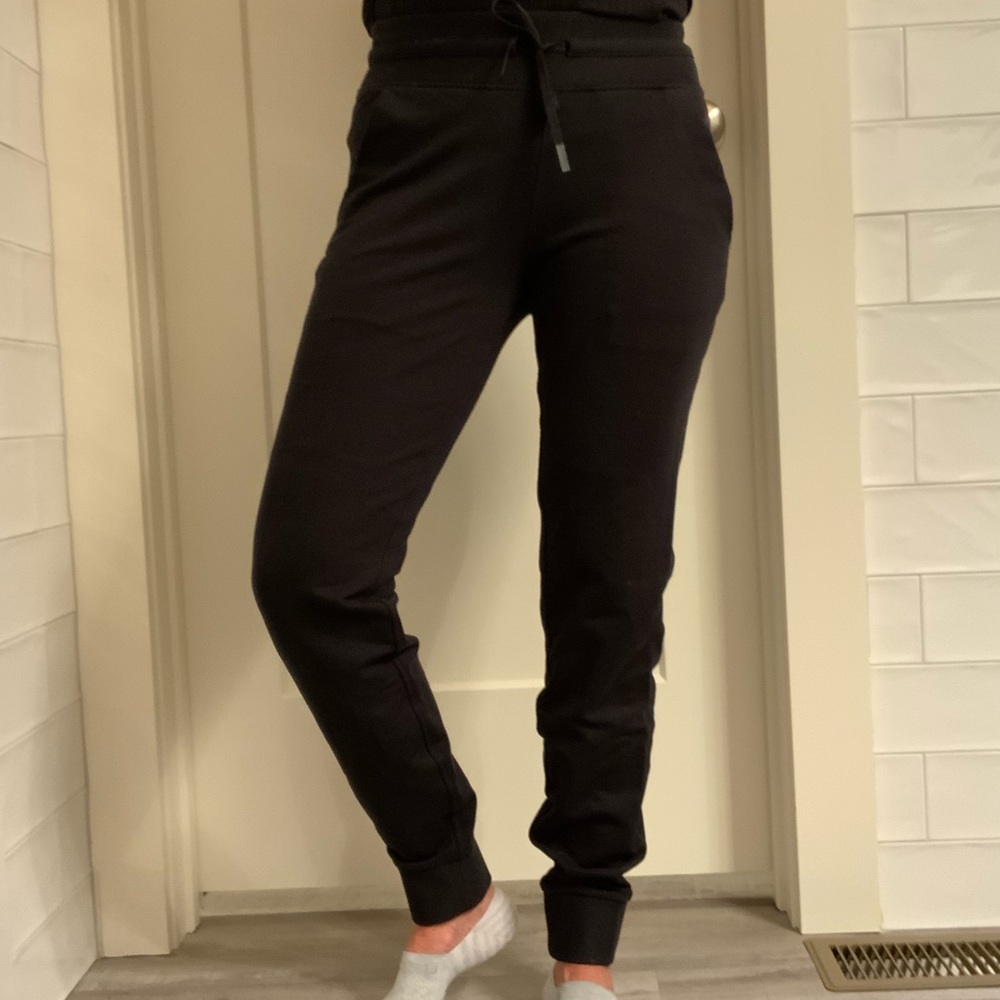 Lululemon Scuba Material High Waisted Joggers